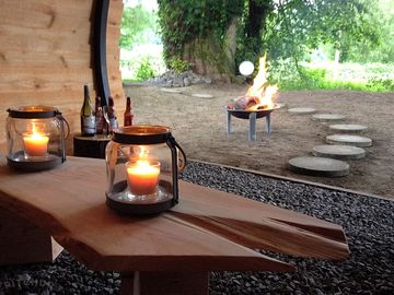 Sit and have a glass of wine or beer in the garden pod