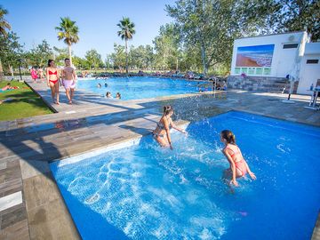 Outdoor swimming pool