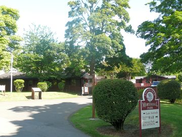 Entrance and reception