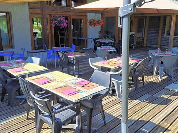 Terrasse restaurant extérieure