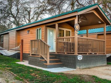 Surf cabin