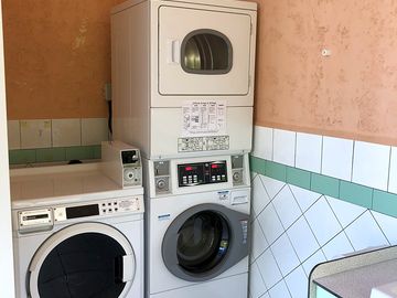 Coin-operated washing machine