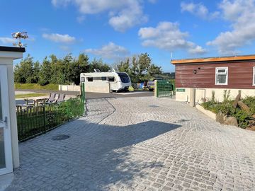 Access to deluxe pitch and private facilities