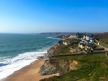 View walking towards porthleven coming from penrose