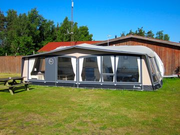 Trailer tent