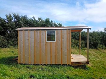 Cabin's exterior