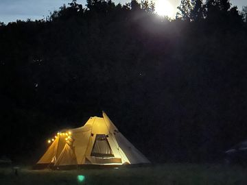 Large pitches for up to 6 people, large tents are fine, but so are small ones!