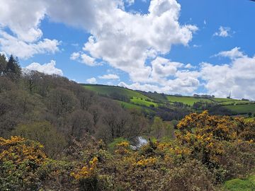 Beautiful view of rolling devon countryside surround bellbrook meadow