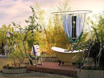 Outdoor gold bath and shower