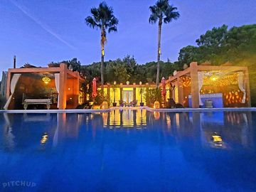 Swimming pool