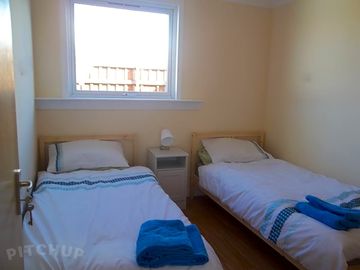 Bharraigh hostel twin room