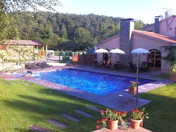 Outdoor swimming pool (added by manager 04 Jun 2024)