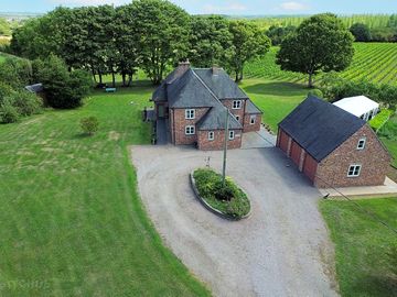 Superb view of the sealwood forecourt