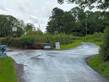 Entrance to the cafe and campsite opposite