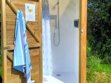 Gas shower in the shower shed