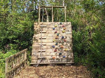 Climbing wall