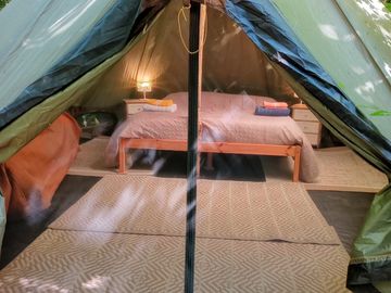 Interno tenda glamping