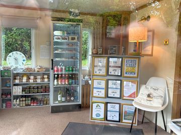 Food shop & reception