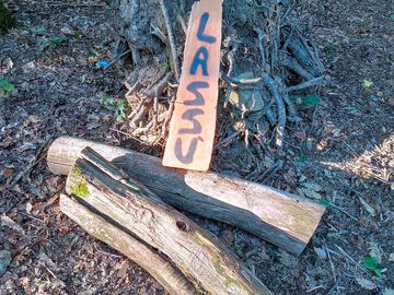 Sign to the site
