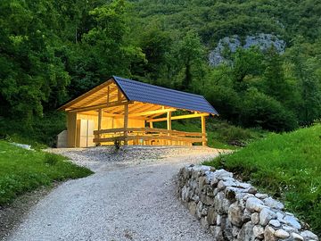 Outdoor kitchen