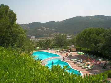 View over the pool (added by manager 30 Mar 2017)