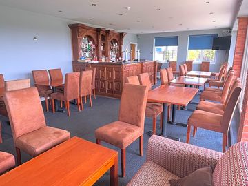 Bar / communal area