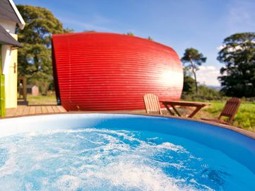 The rowan pod and hot tub