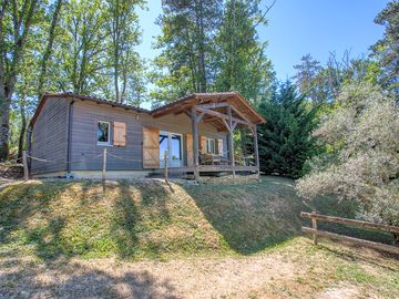 Exterior of the wooden lodge