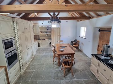 Fantastic kitchen with underfloor heating and plenty of fridge space for everyone