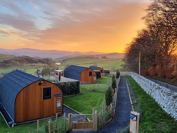Warm autumn sunset at stouslie snugs