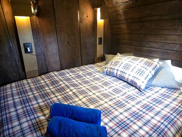 Graševina barrel with double bed