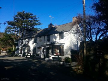 Ty gwyn pub