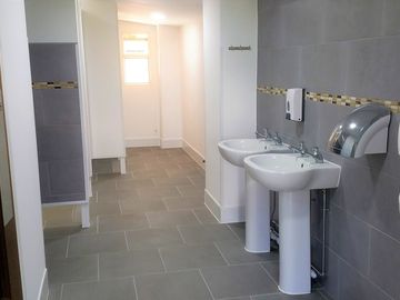 Shower/toilet facilities