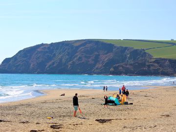 Wake up on the golden shores of a cornish beach, and fall asleep to the sounds of the waves.