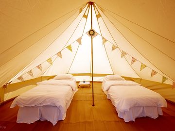 Breaks under canvas