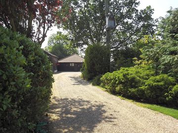 The driveway leading towards the holiday cottages.