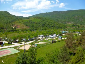 A bird's-eye view of the campsite (added by manager 20 Dec 2014)