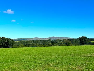 Views of Yes Tor