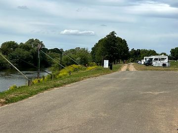 River side pitch with electric