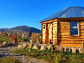 Gorgeous location with amazing mountain views