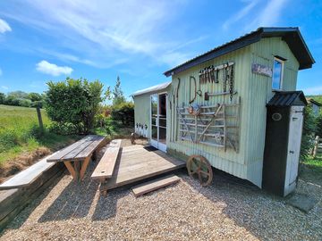 Aunt sally shepherds hut