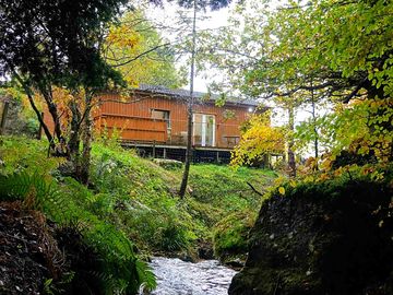 Waterfall log cabin - waterfall