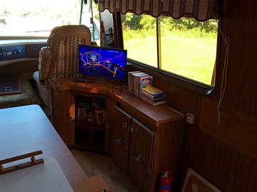 Tv and dvd player