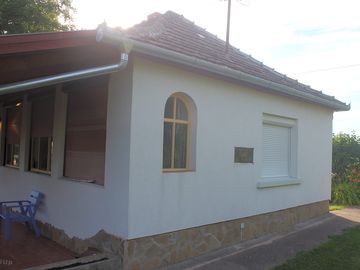 Rose garden cottage
