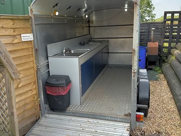 Washing-up area