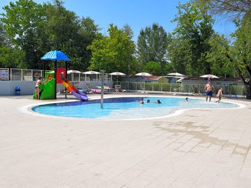 Kids' pool