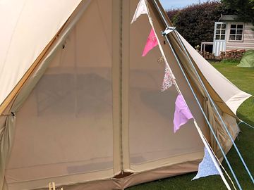 Bell tent set up