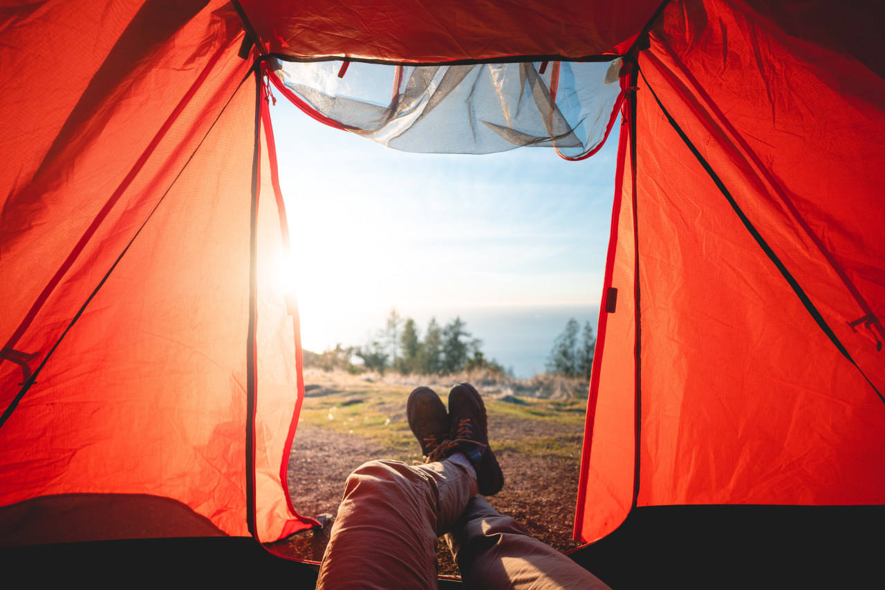 Escape every-day life on a solo camping trip (Will Truettner on Unsplash) Échapper à la routine en partant camper en solo (Will Truettner/Unsplash)