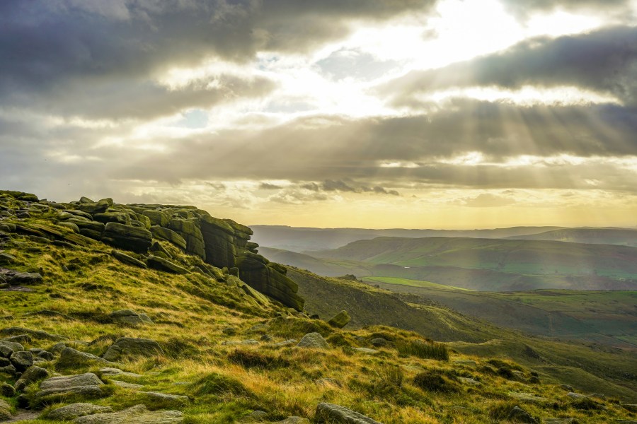 Hope Valley, Peak District National Park (Tom Wheatley/Unsplash)