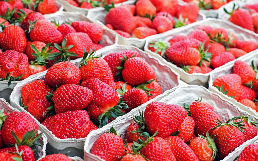 Look out for seasonal local fruit at Settle Market (Couleur/Pixabay)